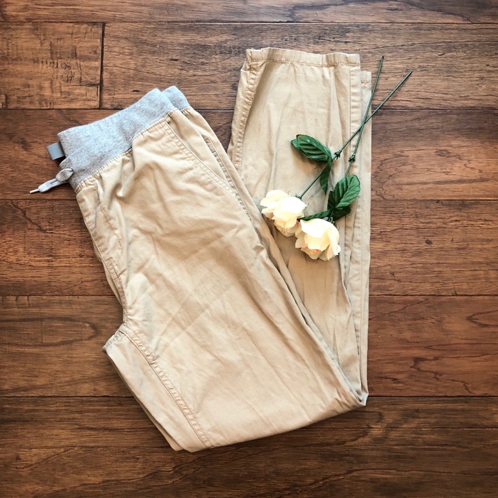Boys Drawstring Waist Khakis. Size XL.